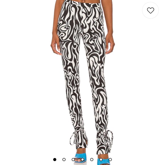 revolve h:ours set - Picture 3 of 7